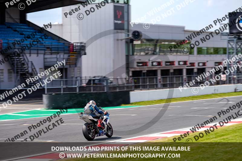 donington no limits trackday;donington park photographs;donington trackday photographs;no limits trackdays;peter wileman photography;trackday digital images;trackday photos
